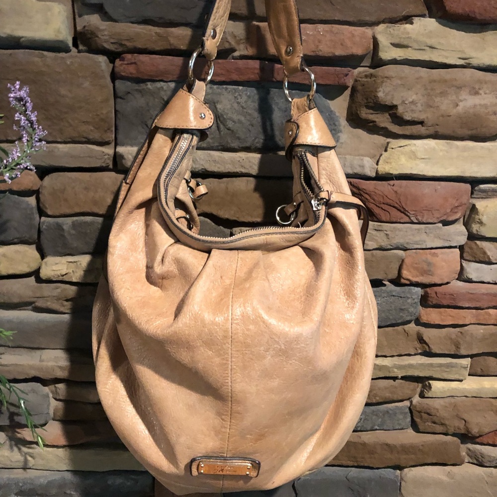 Guess tan purse